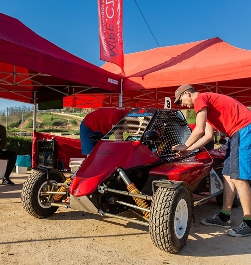 Jízda v závodní buggy na uzavřené trati