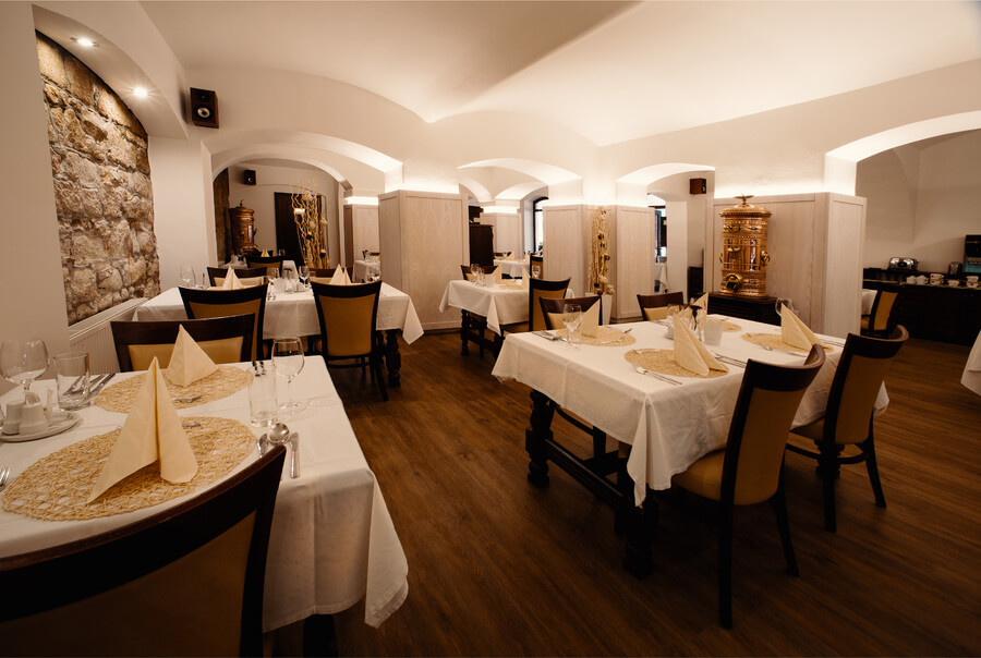 Královská večeře v luxusní restauraci v srdci Plzně