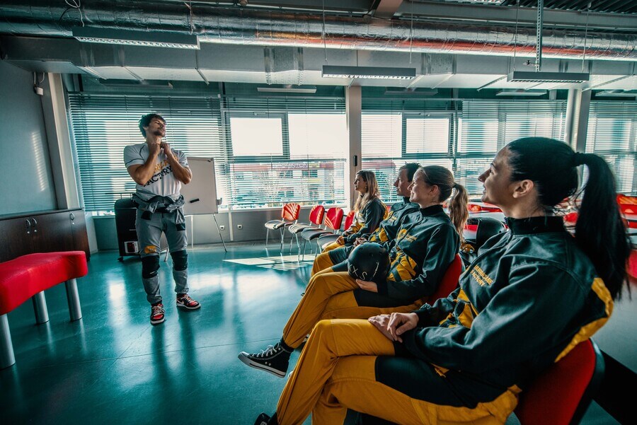 Indoor skydiving