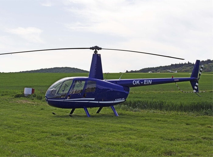 Let vrtulníkem R44 pro 3 osoby