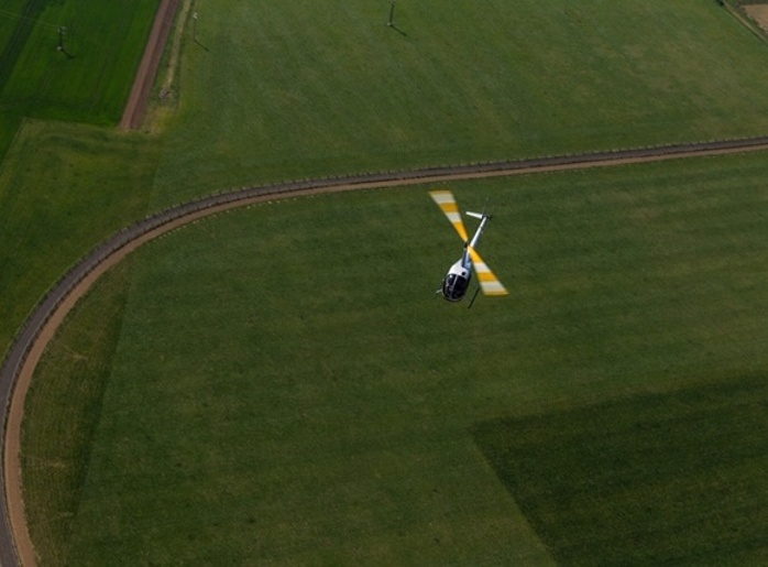  Let vrtulníkem R44 pro 3 osoby - 15 minut