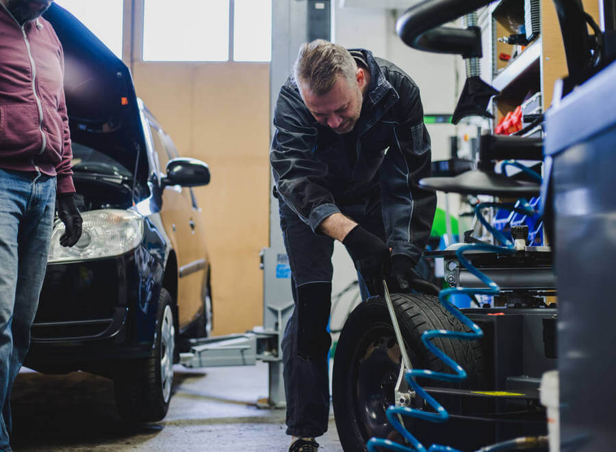 Automechanikem na zkoušku