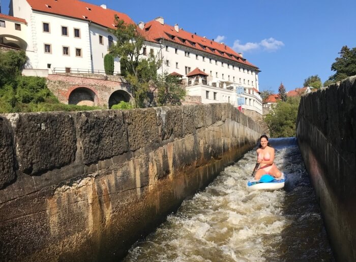 Výlet na paddleboardu pro dva do Zlaté Koruny