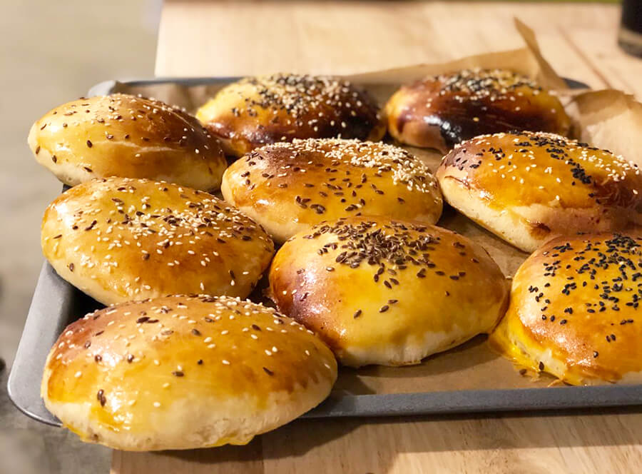 Kurzy vaření steaků nebo burgerů v Ola Kala