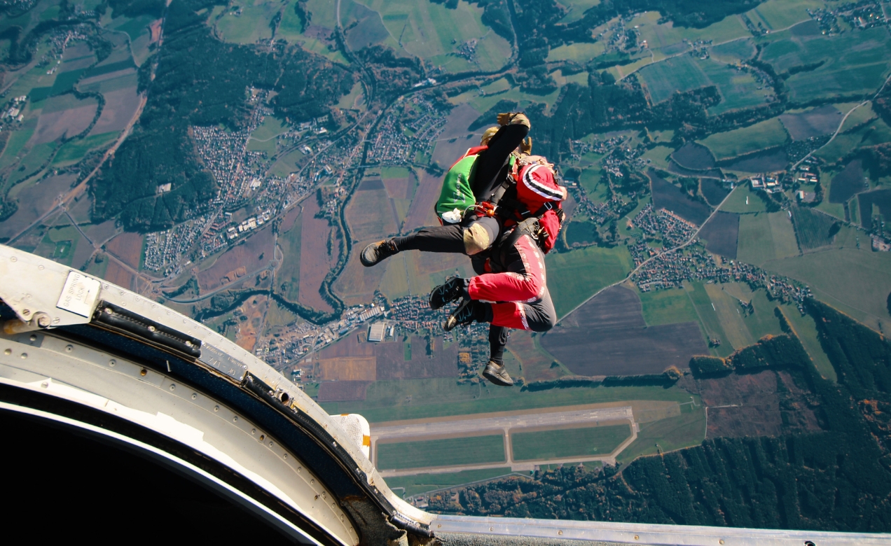Tandem jump Tandem jump
