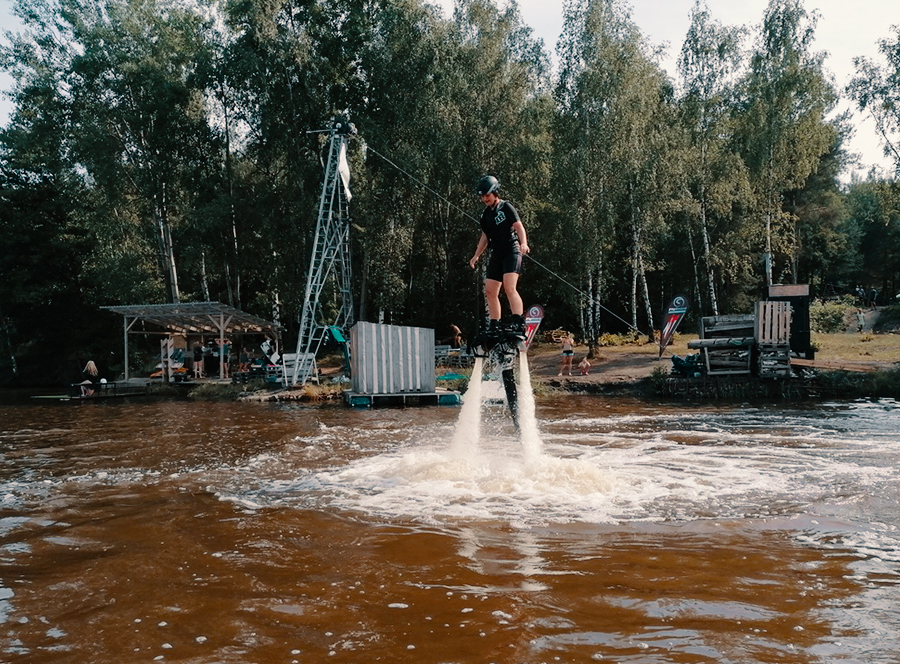 Flyboarding na Brněnské přehradě