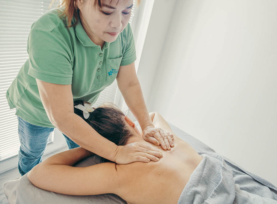 Relaxační a terapeutická masáž