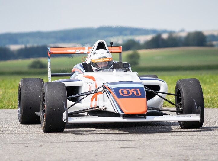 Jízda ve formuli F4 - 6 kol