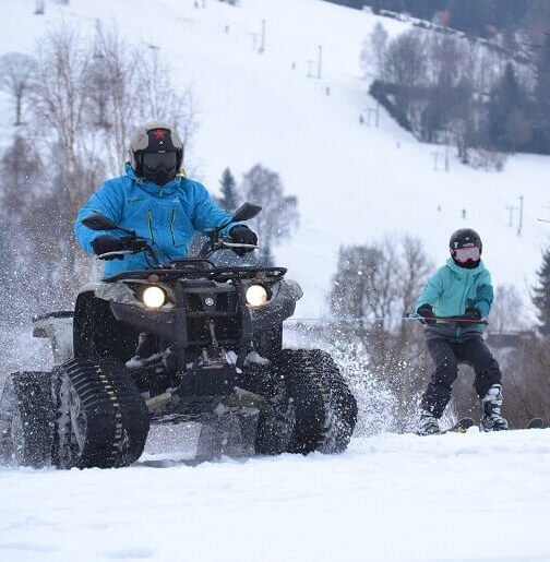 2 kola motoskijöringu 