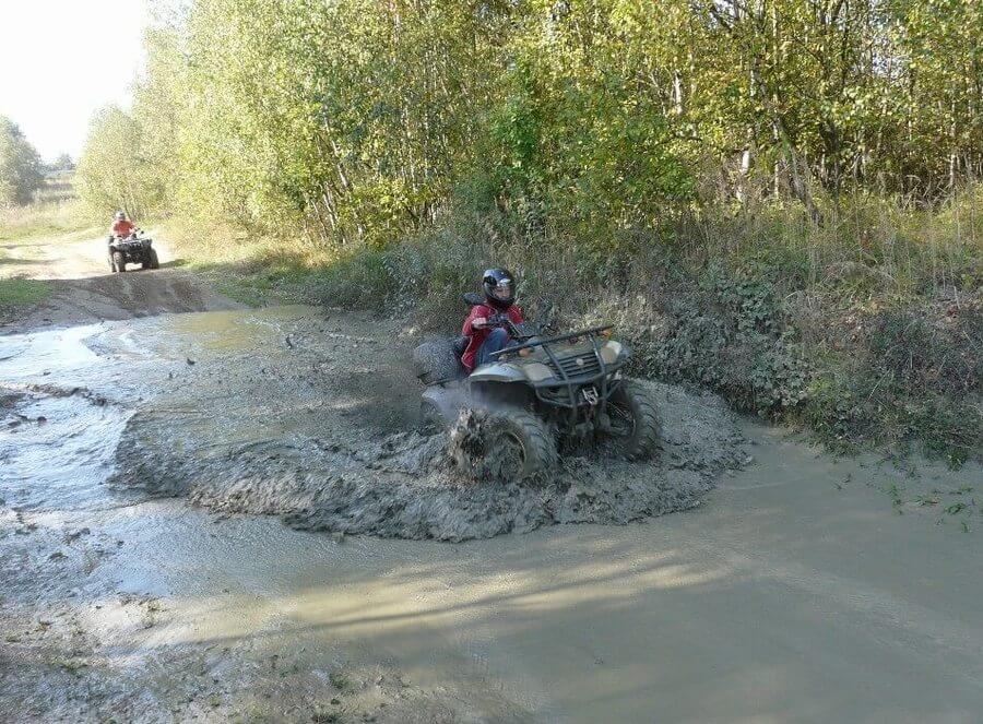 Extreme jízda na čtyřkolce