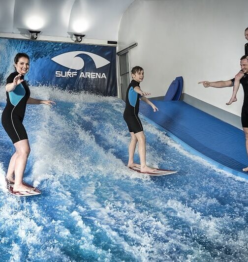 Rodinný indoor surfing