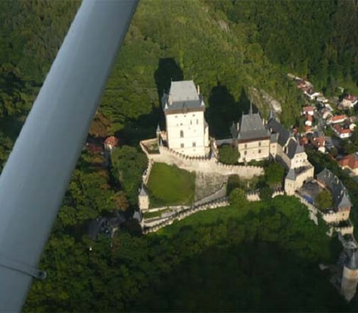 Vyhlídkový výlet po hradech a zámcích - trasa Karlštejn