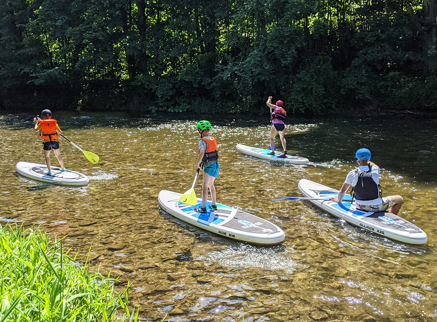 Kurz paddleboardingu na řece