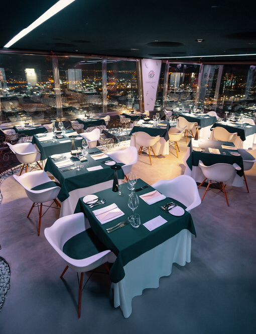 Degustační menu v Žižkovské věži - restaurace Oblaca