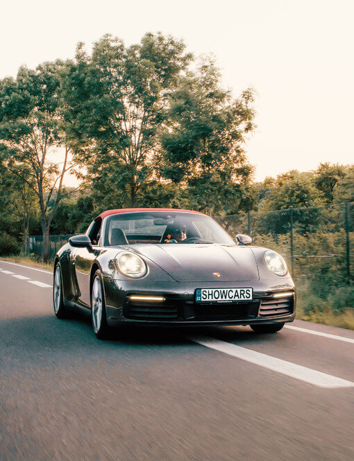 Lamborghini Huracán vs. Porsche 911 Carrera TARGA 4
