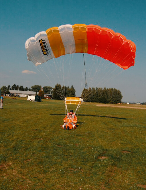 Tandemový seskok v Prostějově ze 4000m