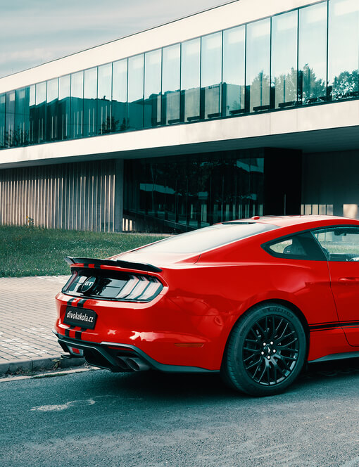 Jízda ve Fordu Mustang Coyote V8 v Hradci Králové