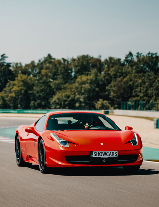 Jízda ve Ferrari 458 Italia na polygonu Brno - 2 kola