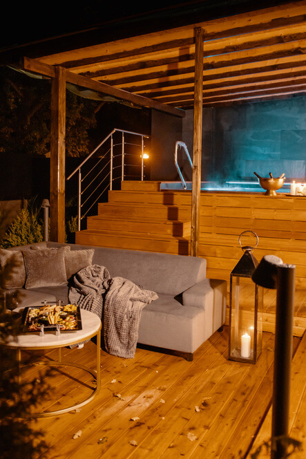 Noc v apartmánu s privátním wellness, degustací a snídaní na pokoj