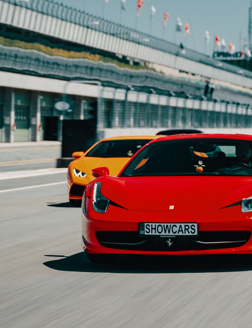 Jízda v Lamborghini nebo Ferrari na Masarykově okruhu
