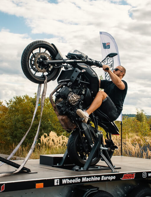 Kurz jízdy po zadním kole na trenažeru