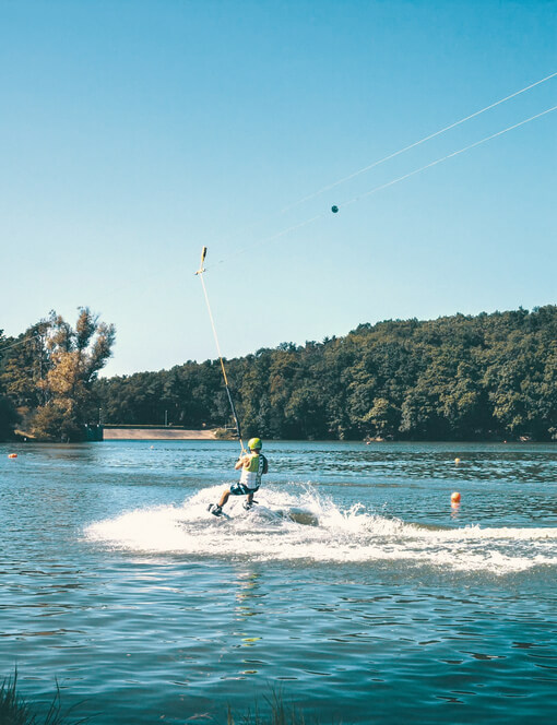 Pronájem wakeboard vleku s vybavením