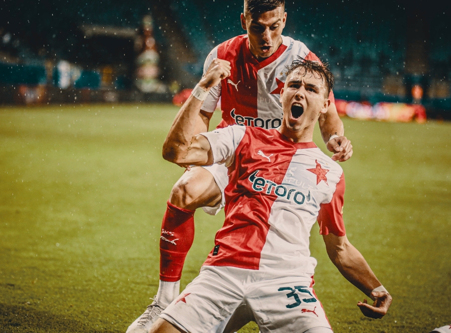 Fotbalový zážitek s výhledem na hvězdy: SK Slavia Praha