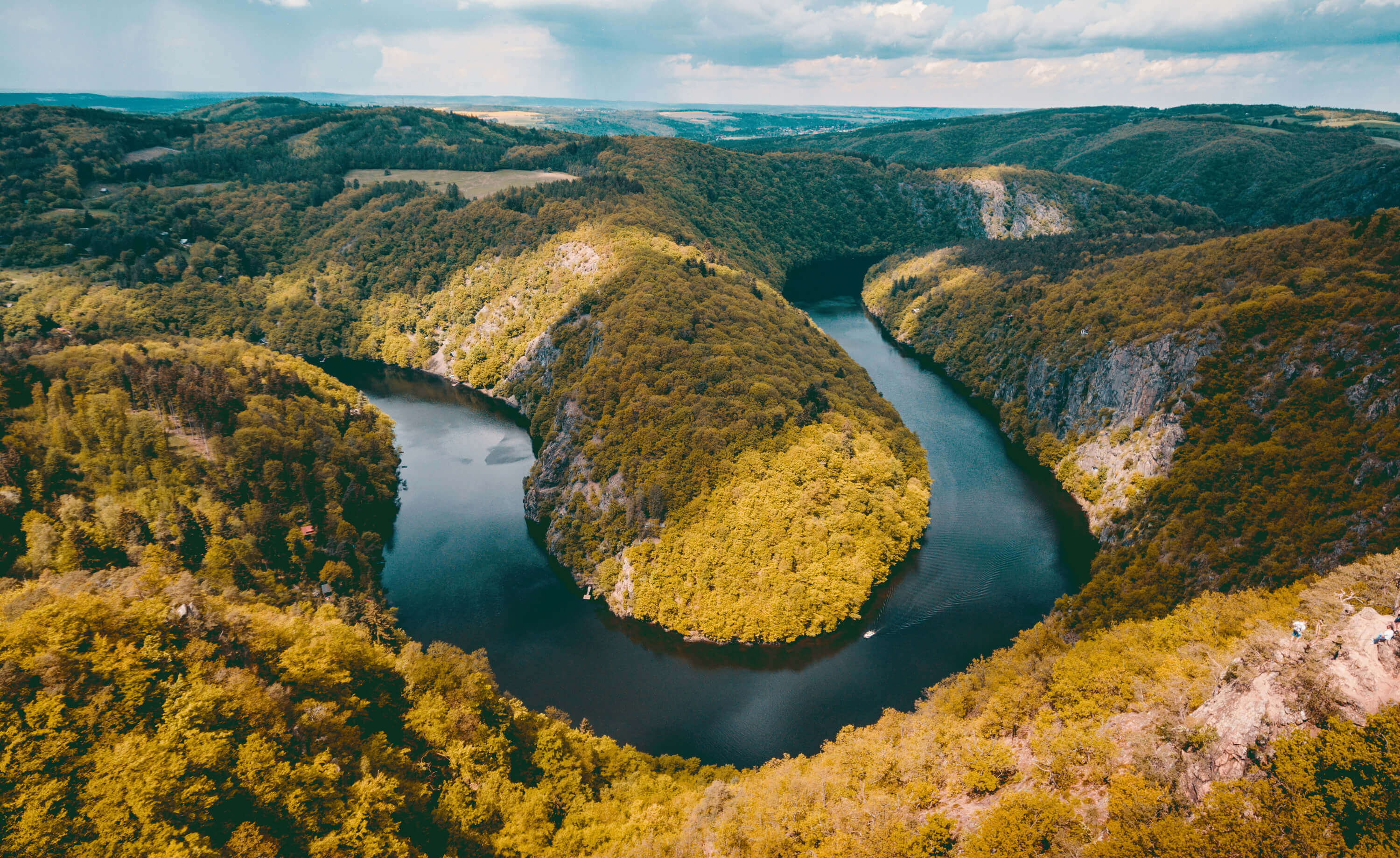 vyhlidka-maj-czech-natural-look-out-viewpoint-2-picjumbo-com.jpg