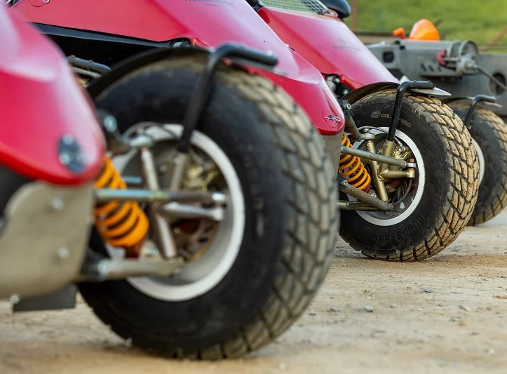 Jízda v závodní buggy na uzavřené trati