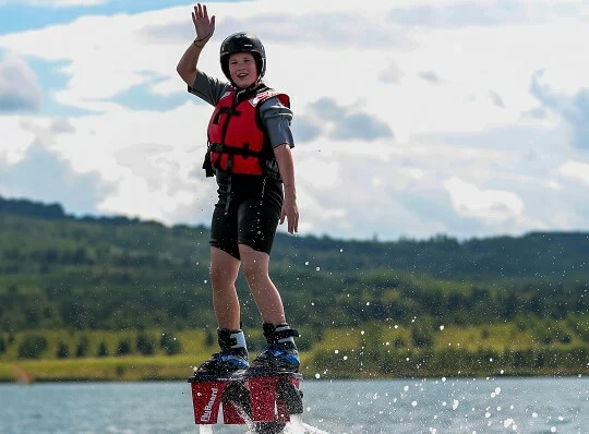 Flyboarding v Hradci Králové