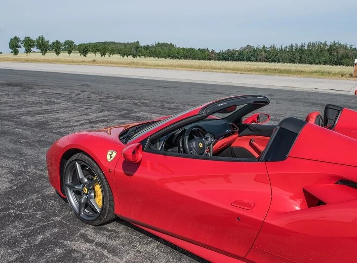 Jízda ve Ferrari 488 Spider - 2 kola