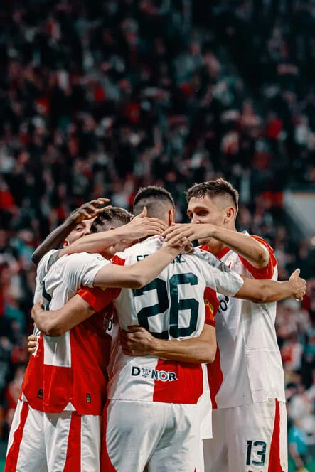 Fotbalový zážitek s výhledem na hvězdy: SK Slavia Praha