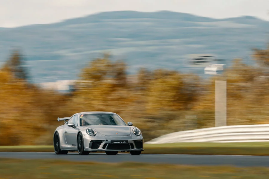 Jízda v Porsche GT3 či BMW M4 CSL