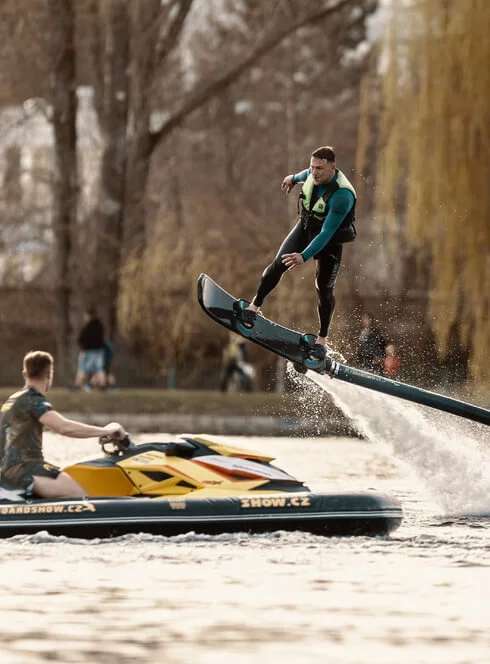Adrenalin na vodě: Mix netradičních sportů