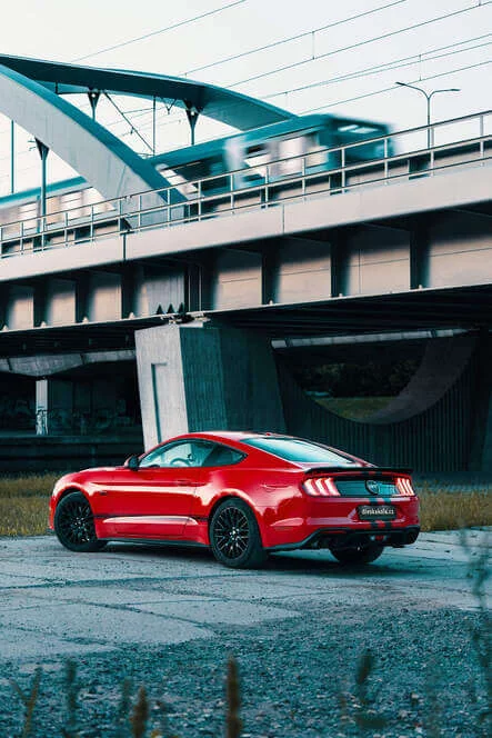 Pronájem Fordu Mustang Coyote V8 