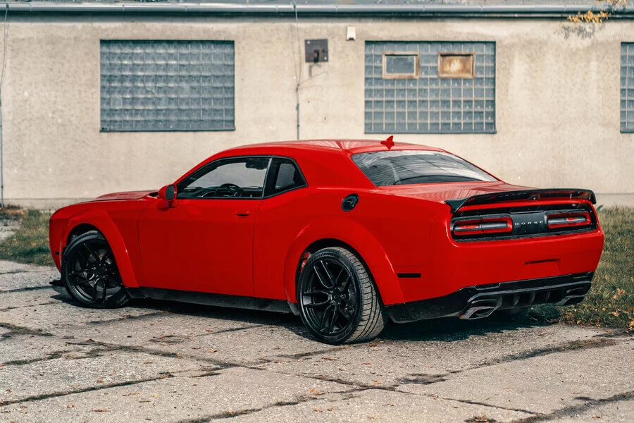Jízda v Dodge Challengeru s manuálním řízením