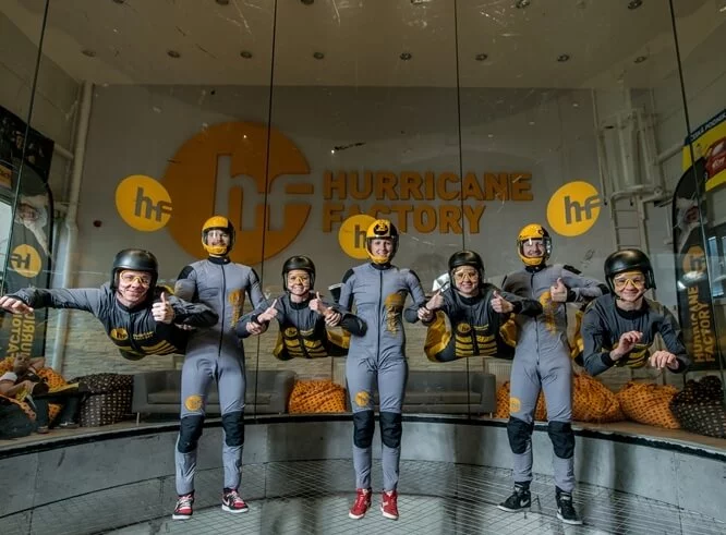Indoor skydiving - 9 minut letu