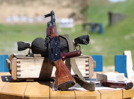 Kurz střelby - nejlepší samopaly, revolvery a pistole