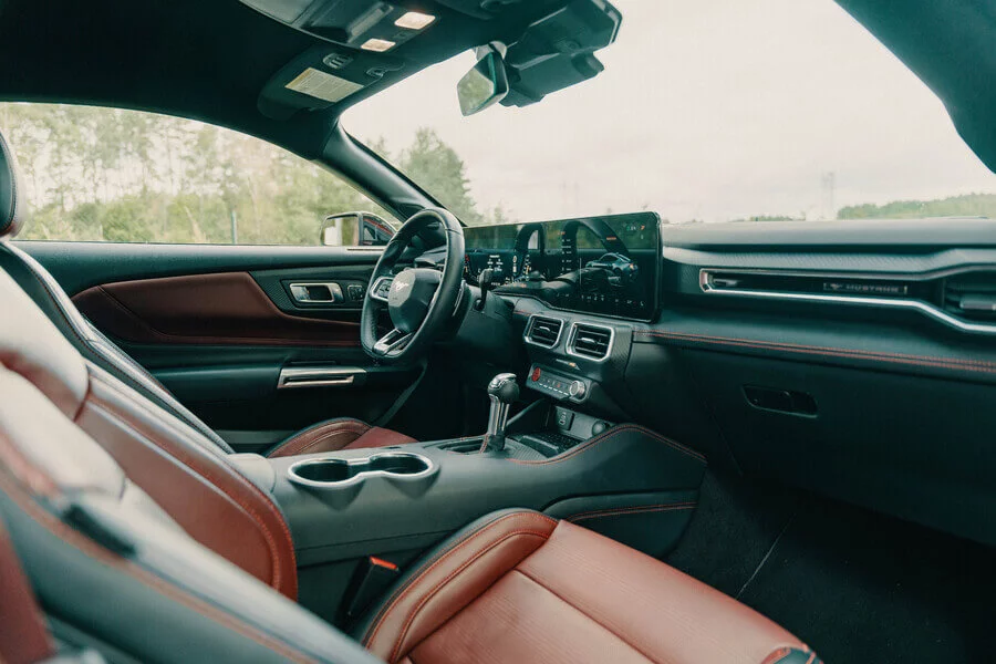 Jízda ve sporťácích na Autodromu Sosnová Jízda ve sporťácích na Autodromu Sosnová