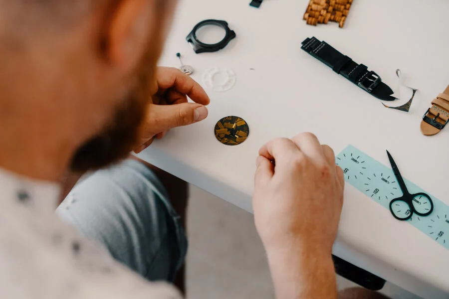 Kurz výroby dřevěných hodinek