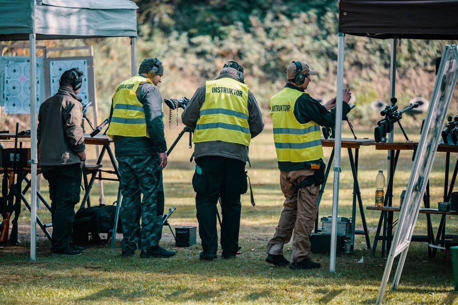 Zážitková střelba z 18 zbraní a 115 nábojů