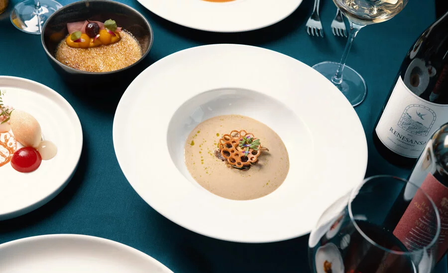 Degustační menu v Žižkovské věži - restaurace Oblaca