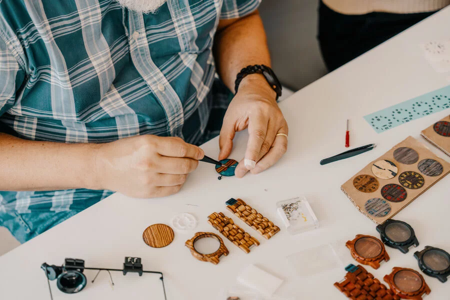 Kurz výroby dřevěných hodinek