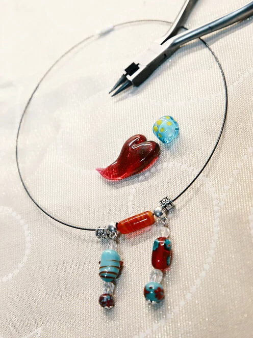 Kurz skleněných vinutých perlí