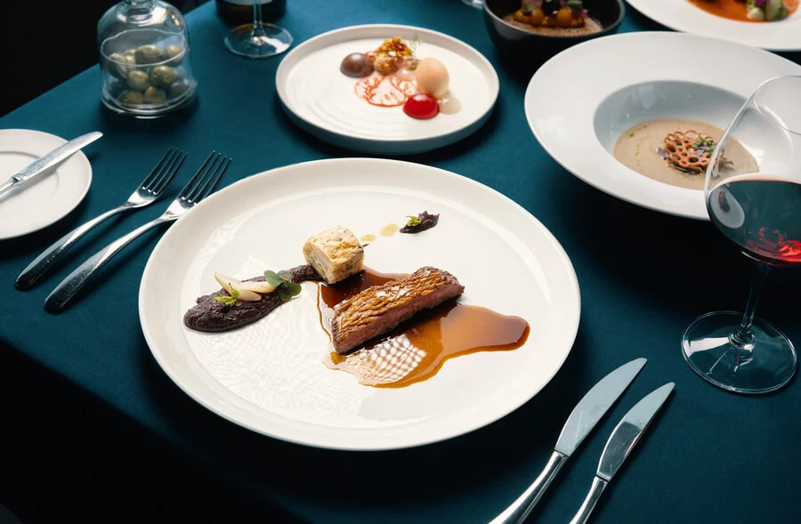 Degustační menu v Žižkovské věži - restaurace Oblaca