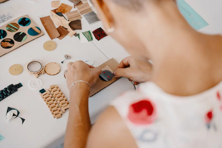 Kurz výroby dřevěných hodinek