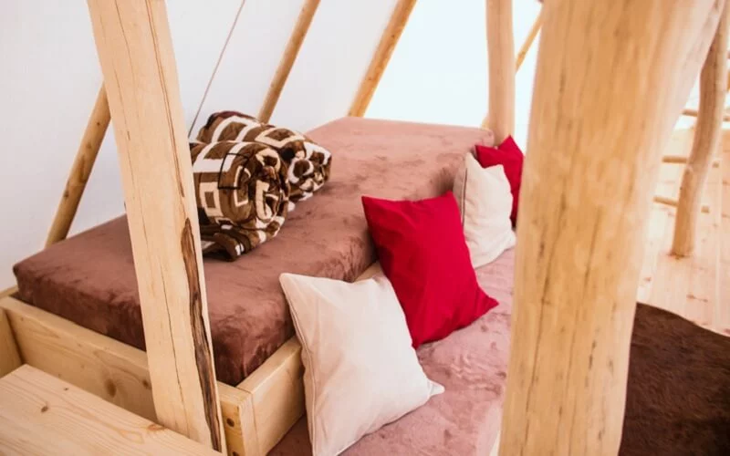Wellness v přírodě s ubytováním v teepee
