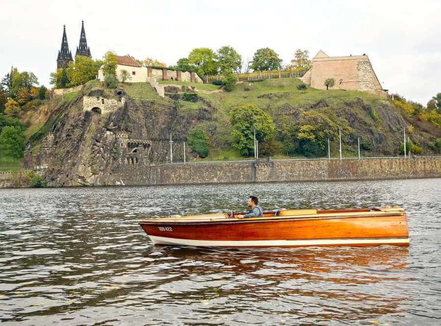 Romantická plavba po Vltavě s kapitánem