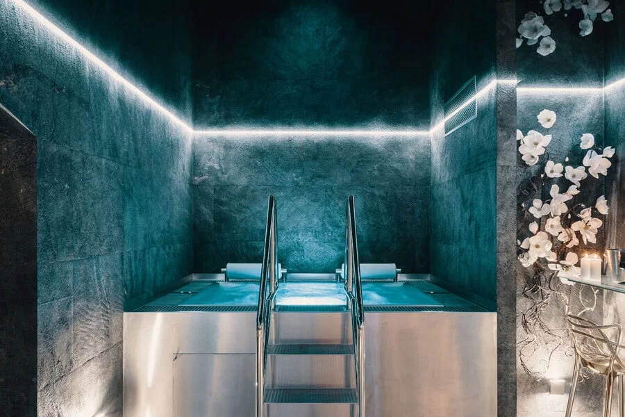 Privátní světelné LIGHT wellness pro dva
