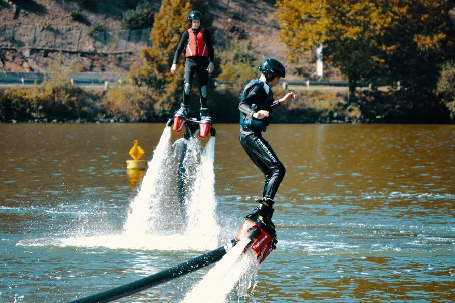 Flyboarding, hoverboard, jetpack 2v1 